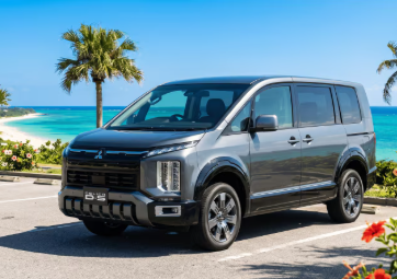 デリカ D:5 8人乗り